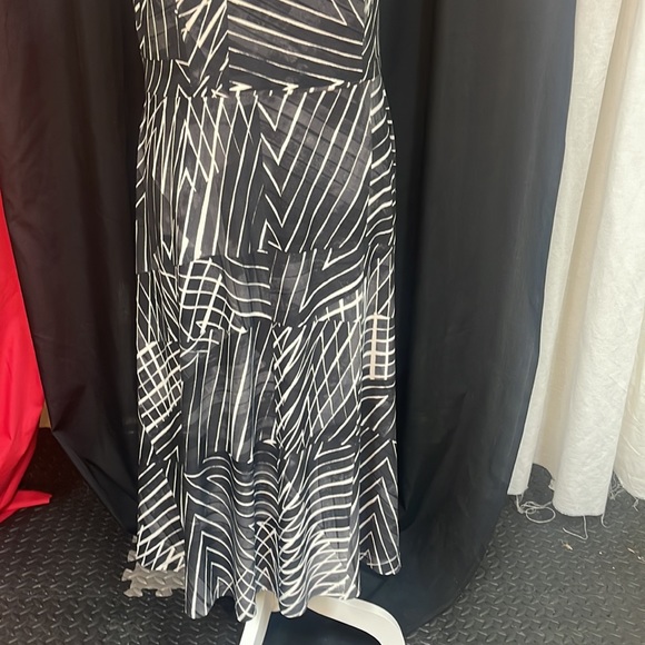 Ralph Lauren dress size 10P. - Picture 2 of 8